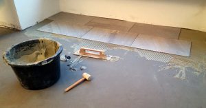 tegelvloer-leggen-materiaal